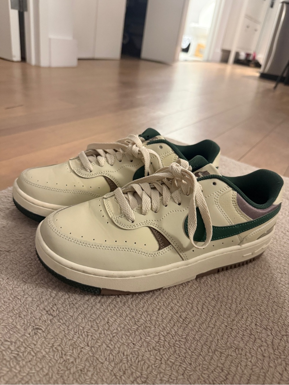 Women’s Nike Nike Gamma Force Sneakers in Light Khaki and Green